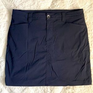 5 for $10!✂️ Eddie Bauer performance skirt